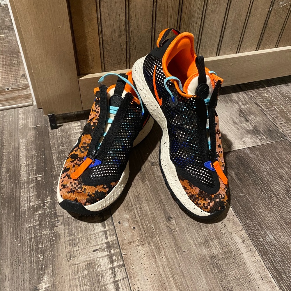 Nike Tennis shoes